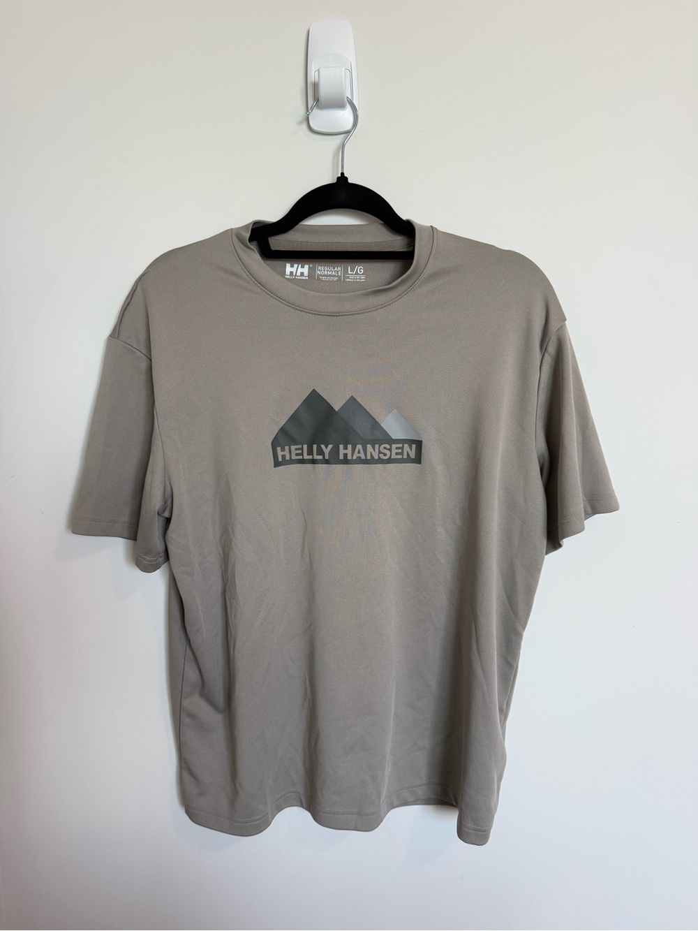 Helly Hansen Men’s Taupe Crewneck Logo Tee